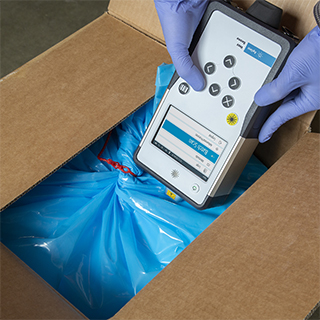 Vaya-handheld-raman-spectrometer-blue-liner-agilent zoomtb