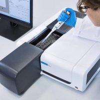 The Cary 60 UV-Vis Spectrophotometer with multicell changer