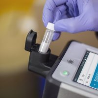 The Vaya handheld Raman system with vial holder attachment